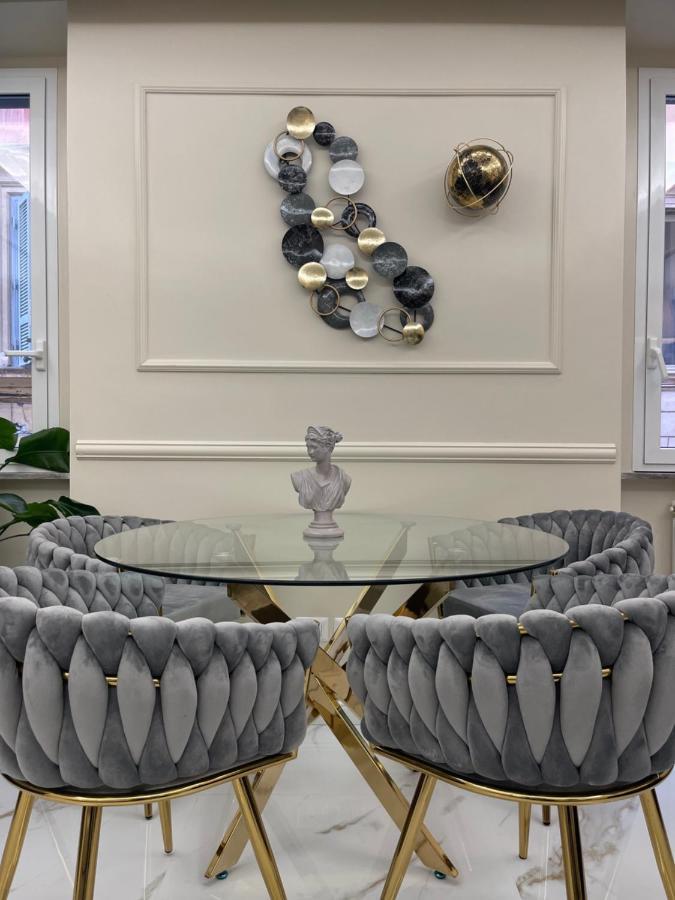 Spanish Steps Glamour & Sauna Luxury Apartment **** Rome Bagian luar foto