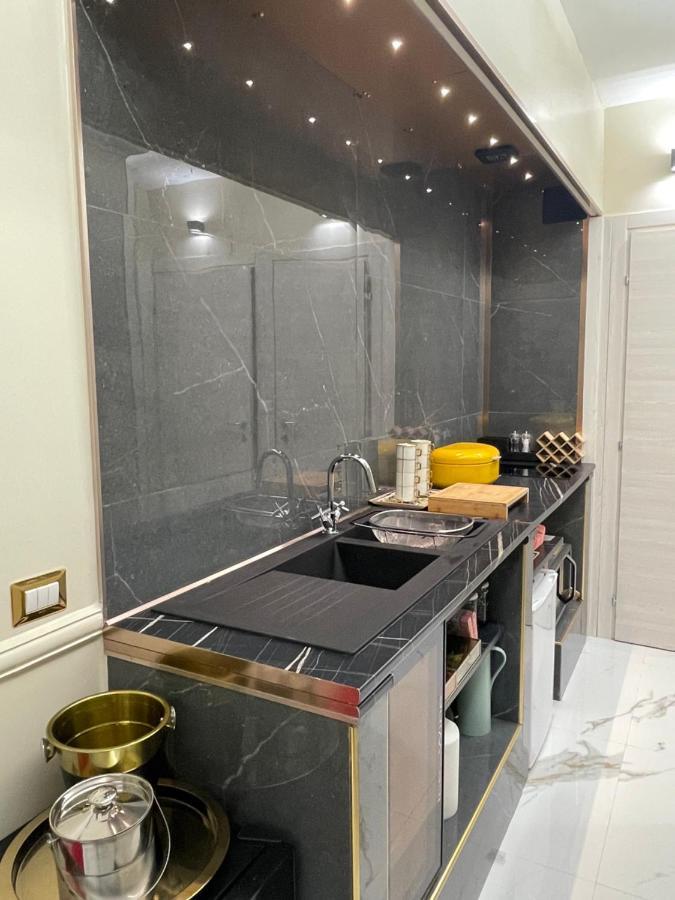 Spanish Steps Glamour & Sauna Luxury Apartment **** Rome Bagian luar foto