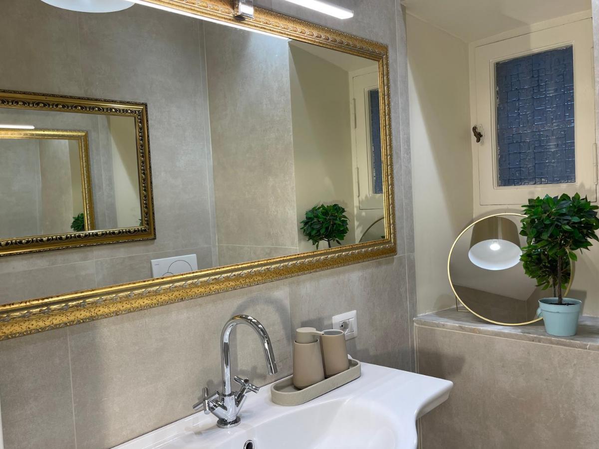 Spanish Steps Glamour & Sauna Luxury Apartment **** Rome Bagian luar foto